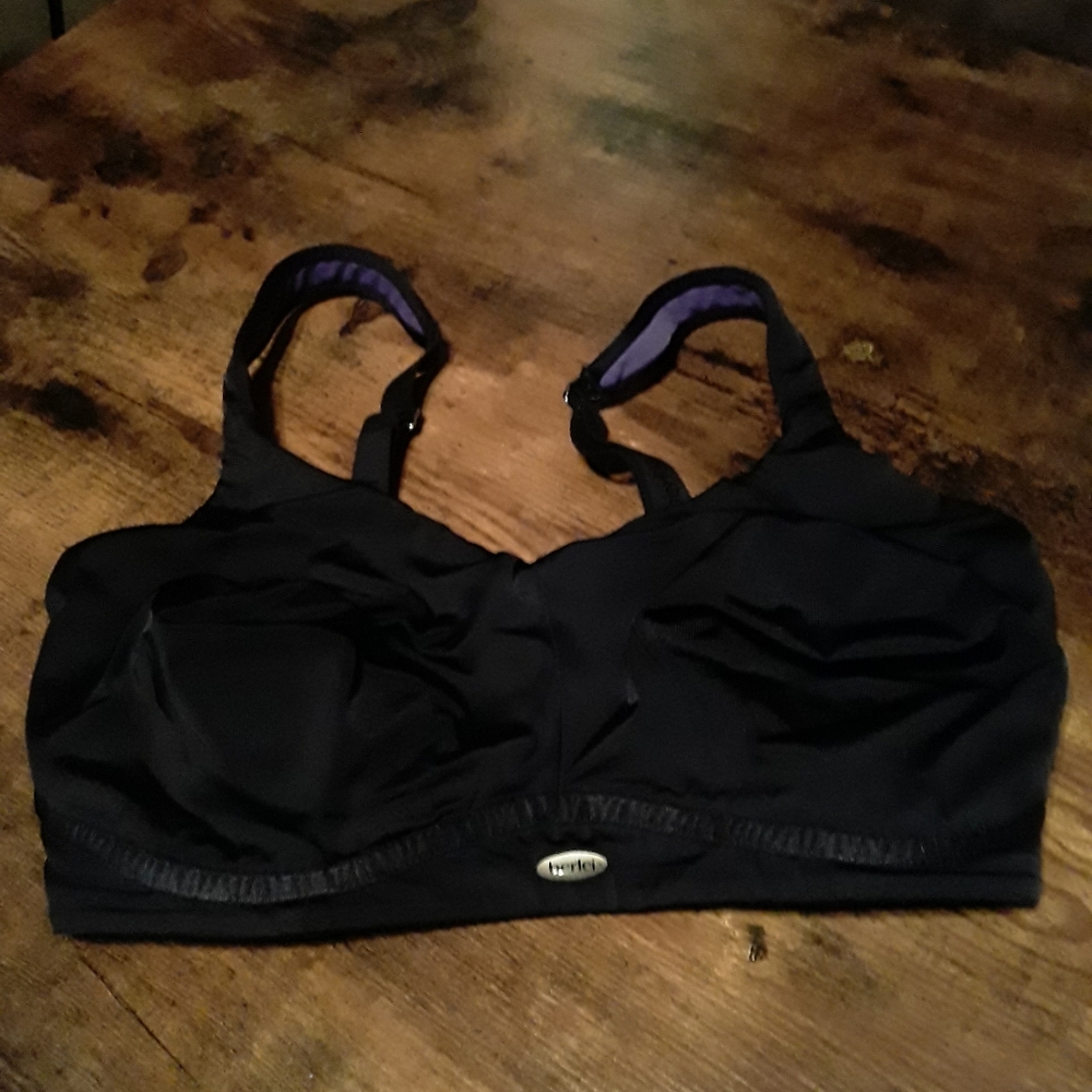 Berlei 32E Black & Purple Sports Bra Unpadded Wirefree